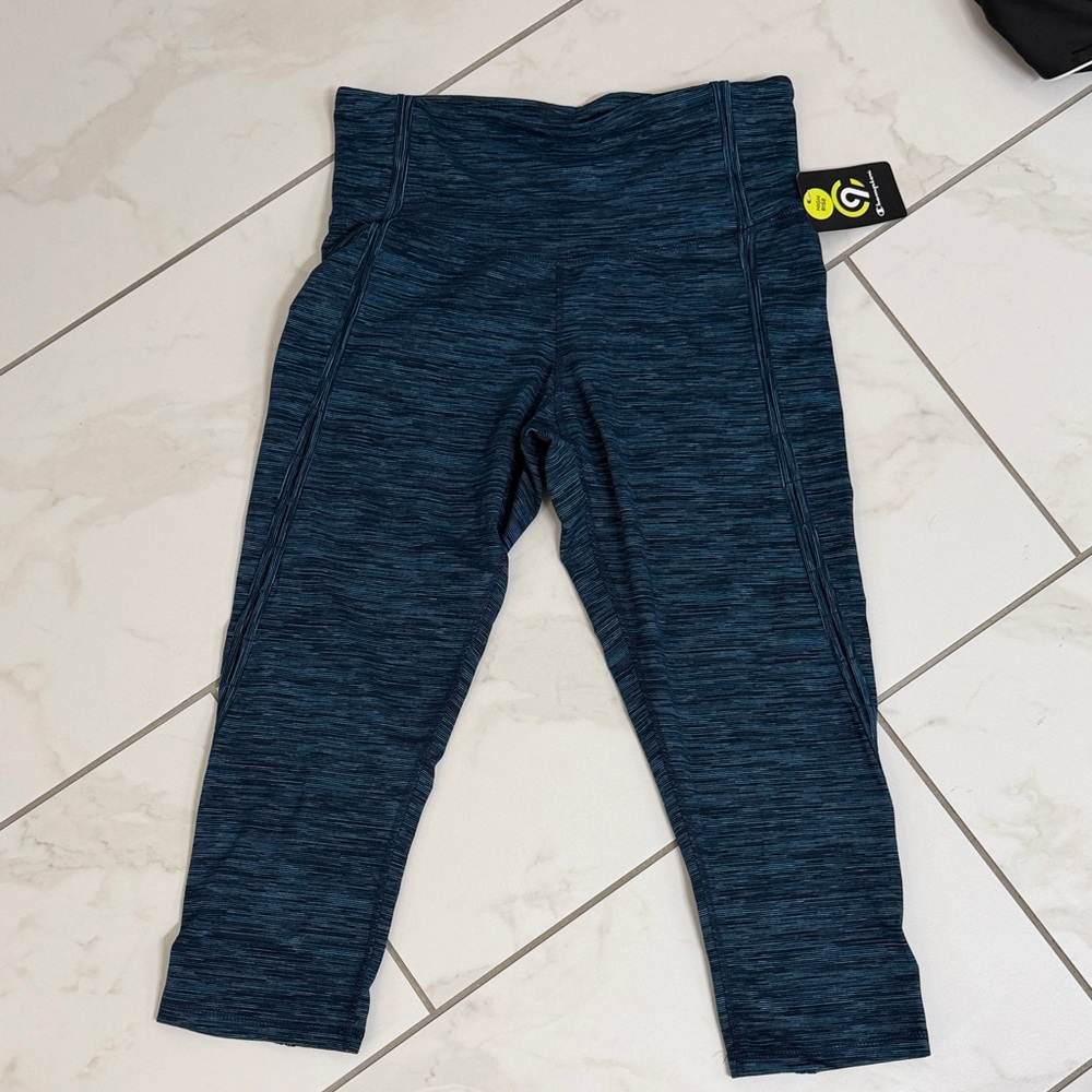 Champion women’s  blue  Capri Leggings